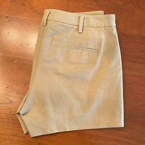 Khaki Theory High rise shorts​​​​​​​